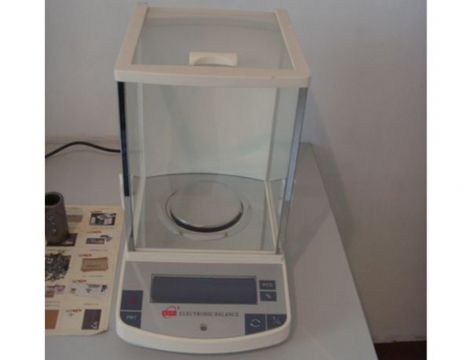 點擊查看詳細(xì)信息<br>標(biāo)題：電子稱（千分） 閱讀次數(shù)：2626